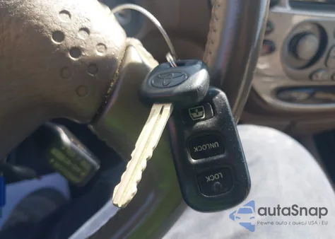 2001 Toyota Sequoia Limited V8 z USA, uszkodzony, nr VIN 5TDZT38A51S056396